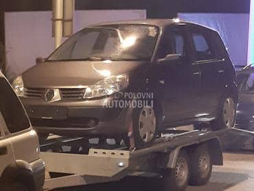 Renault Scenic 2004. god. -  kompletan auto u delovima