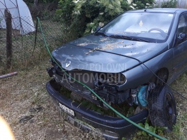 vrata za reno lagunu 1 za Renault Laguna