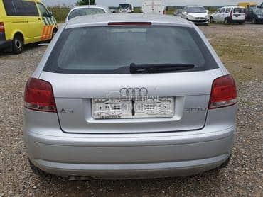 GEPEK VRATA - BRANIK , LAMPE za Audi A3