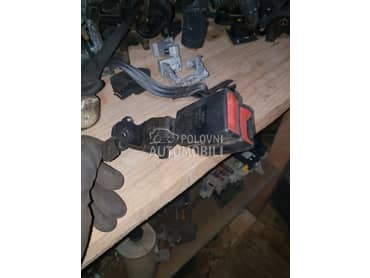 Dzek pojasa za Škoda Octavia