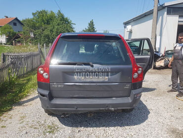 Volvo XC90 - kompletan auto u delovima