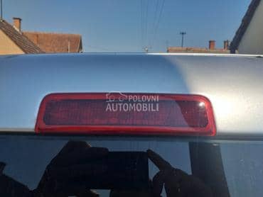 Trece stop svetlo za za Volkswagen Caddy