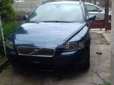 Volvo V50 - kompletan auto u delovima