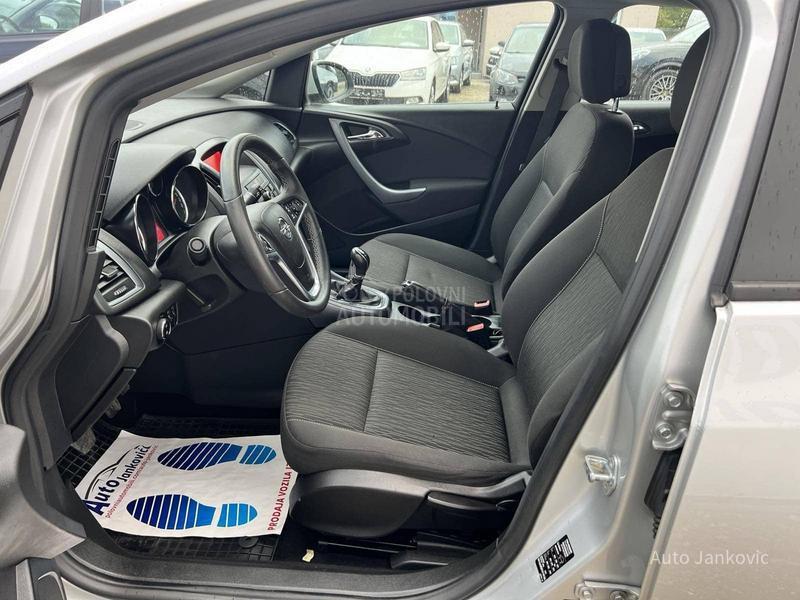 Opel Astra J 150 000 k m
