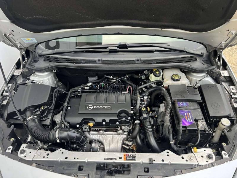 Opel Astra J 150 000 k m