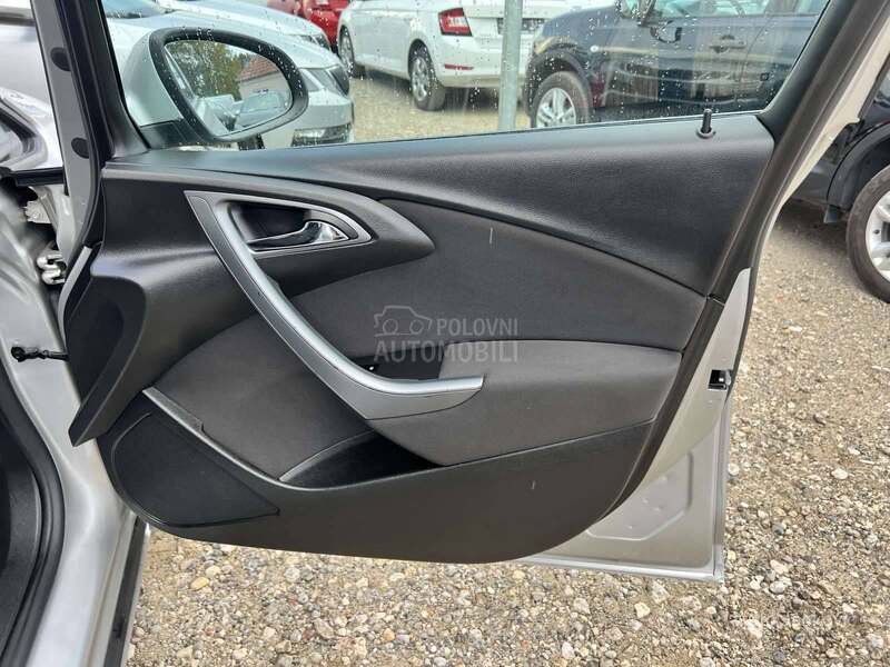 Opel Astra J 150 000 k m