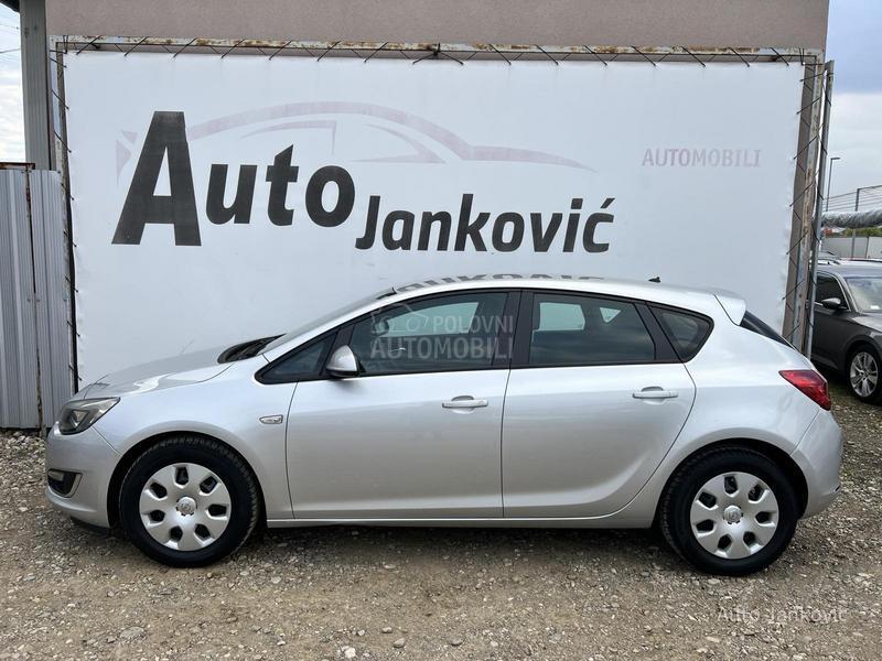 Opel Astra J 150 000 k m