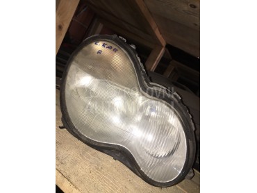 desni far za Mercedes Benz C Klasa