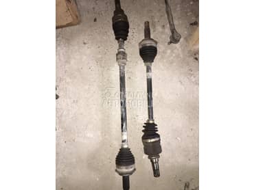 osovina i poluosovina za Toyota Yaris