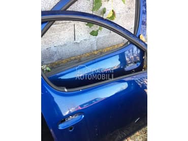 zadnja leva vrata za Toyota Yaris Verso