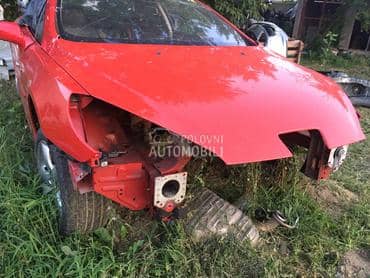 407 coupe delovi za Peugeot 407 od 2005. do 2006. god.