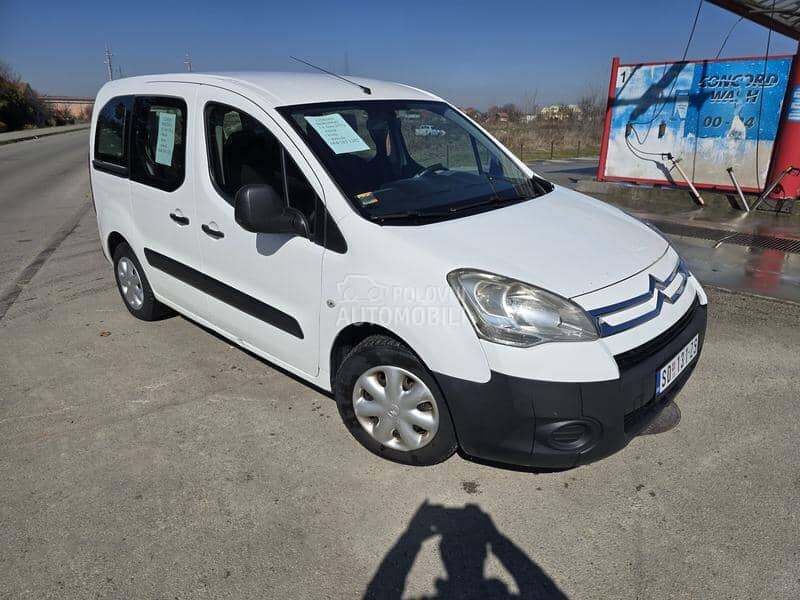 Citroen Berlingo 2006. god. -  kompletan auto u delovima