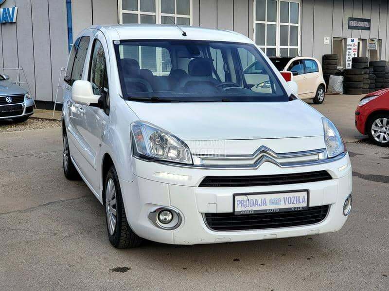 Citroen Berlingo 2006. god. -  kompletan auto u delovima