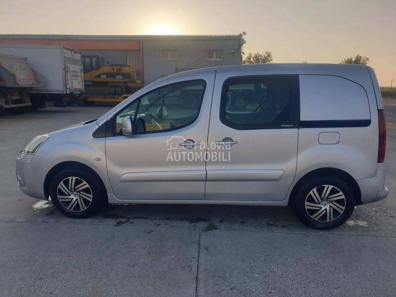 Citroen Berlingo 2006. god. -  kompletan auto u delovima
