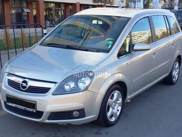 Opel Zafira B. -  kompletan auto u delovima