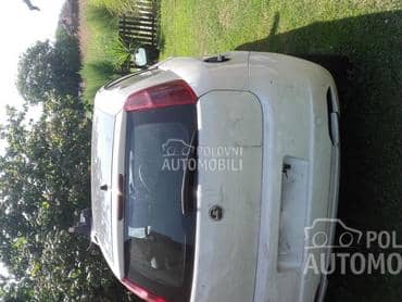 Fiat Grande Punto 2008. god. -  kompletan auto u delovima