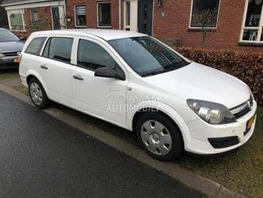Opel Astra H 2008. god. -  kompletan auto u delovima