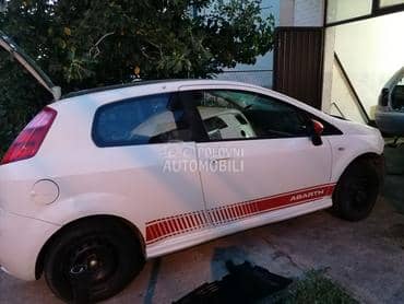 Fiat Grande Punto -  kompletan auto u delovima