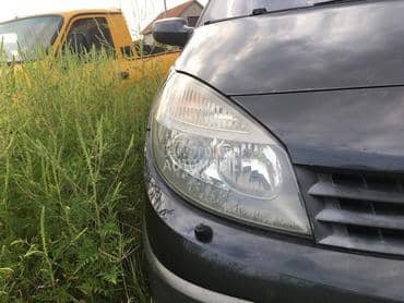 xsenon farovi za Renault Scenic od 2003. do 2008. god.