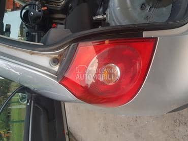 stop svetlo za Volkswagen Golf 5