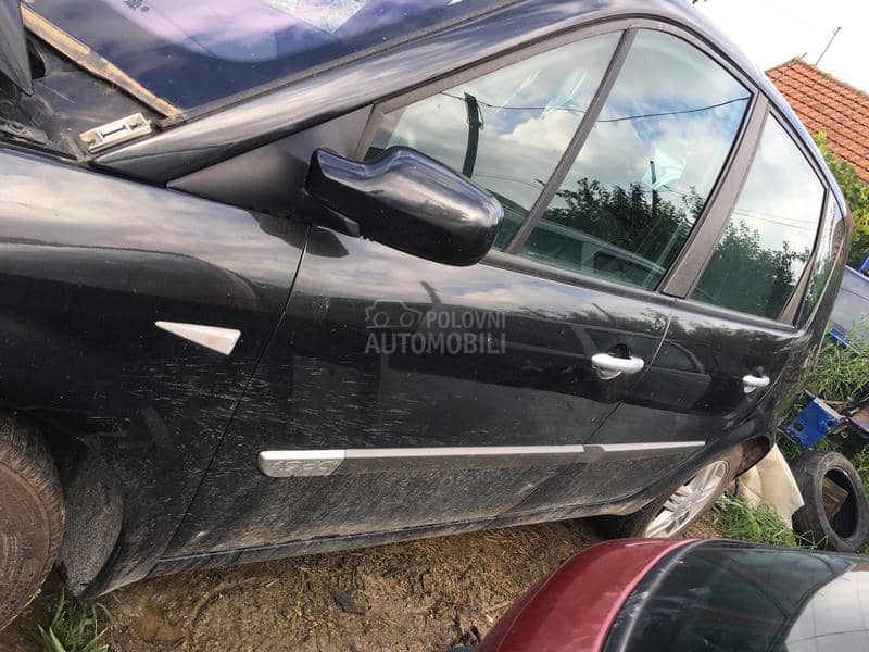 Renault Scenic -  kompletan auto u delovima