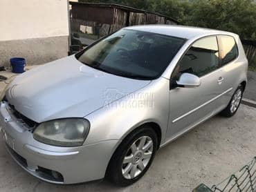 Volkswagen Golf 5 -  kompletan auto u delovima