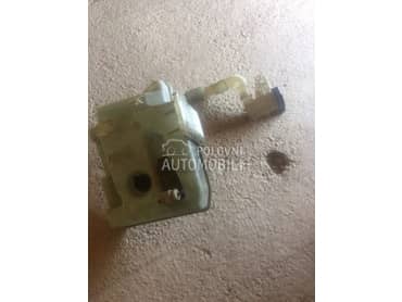 boca za tecnost za Audi A3