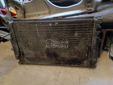 hladnjak motora za Volkswagen Passat B5