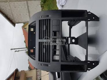 konzola za Volkswagen Polo
