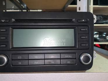 Radio CD RCD 300 za Volkswagen Golf 5