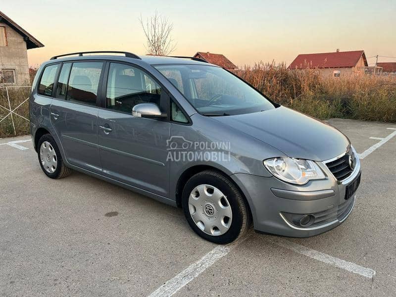 Volkswagen Touran -  kompletan auto u delovima