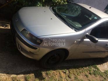Fiat Punto 2002. god. - kompletan auto u delovima