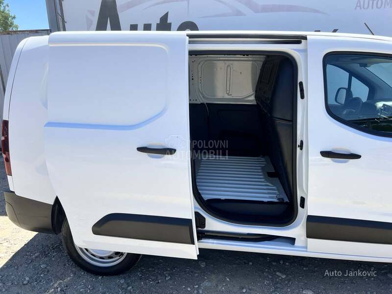 Citroen Berlingo 100 000 K M