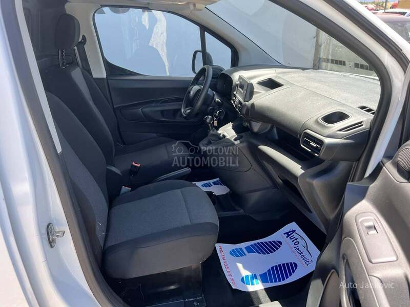 Citroen Berlingo 100 000 K M