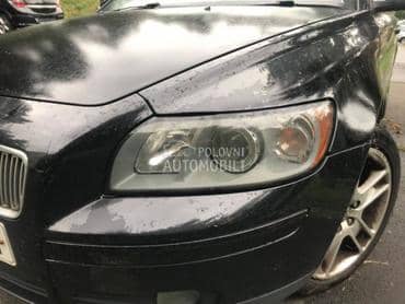 Volvo V50 -  kompletan auto u delovima