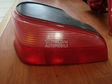 levo stop svetlo za Peugeot 106