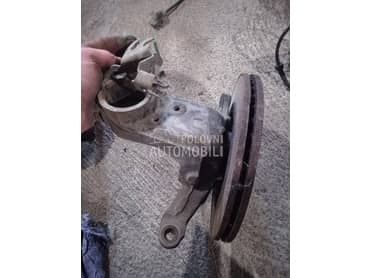 desna glavcina za Peugeot 406