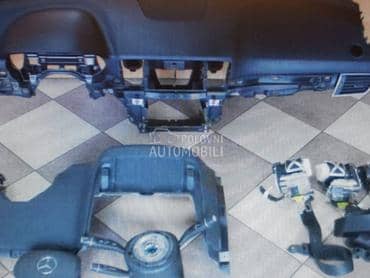 tabla sa airbegovima i pojasev za Mercedes Benz ML Klasa od 2012. do 2015. god.