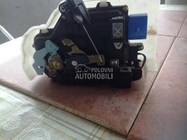 brava vrata predna lev za Volkswagen Golf 5, Touran od 2005. do 2007. god.