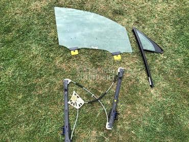 staklo i podizac za Audi Q7 od 2014. do 2018. god.