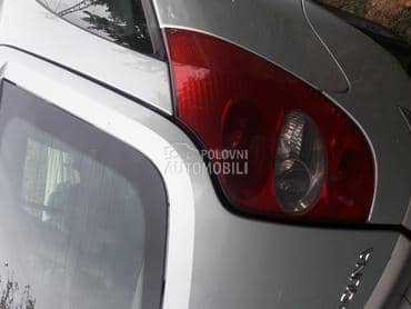 Stop svetlo za Renault Clio od 2001. do 2006. god.