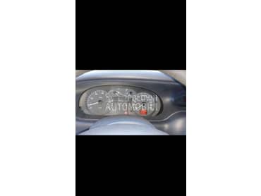 sat za Renault Megane od 2000. do 2003. god.