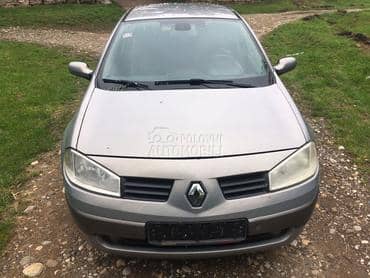 Renault Megane 2004. god. -  kompletan auto u delovima