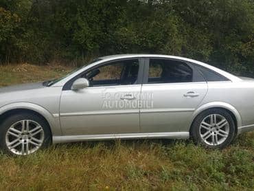 Opel Vectra C 2003. god. - kompletan auto u delovima