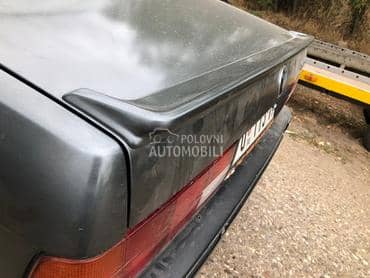 Spojler gepeka e30 za BMW Serija 3 od 1983. do 1991. god.