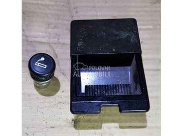 pepeljara upajac za Honda Civic od 1996. do 2001. god.