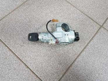 Kontakt brava K13 za Nissan Micra