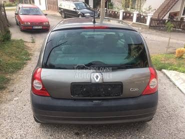 gepek vrata za Renault Clio od 2001. do 2006. god.