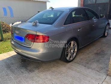 Audi A4 -  kompletan auto u delovima