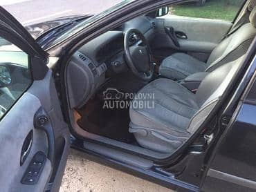 enterijer za Renault Laguna od 2001. do 2006. god.